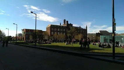 Мегапікселі проти ультрапікселей galaxy s4 vs htc one в перестрілці камер (galaxy) Мегапікселі проти ультрапікселей galaxy s4 vs htc one у перестрілці камер