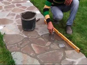 Мощення плитняку на бетонну основу (плитняку) Мощення плитняку на бетонну основу