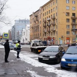 Чи можна зупинятися на зупинці громадського транспорту (зупинення) Чи можна зупинятися на зупинці громадського транспорту