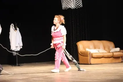 На виставі «чого ж хочуть чоловіки» Ірина Алфьорова гавкала на собаку (фото, відео) - відпочинок - новини (спектаклі) На виставі «чого ж хочуть чоловіки» Ірина Алфьорова гавкала на собаку (фото, відео) - відпочинок - новини