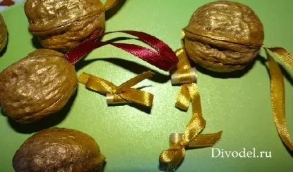Горішки з передбаченнями своїми руками, подарунки своїми руками (руками) Горішки з передбаченнями своїми руками, подарунки своїми руками