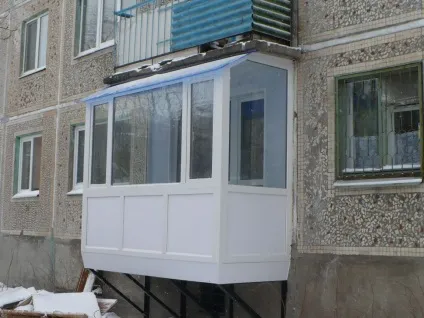 Скління балкона в хрущовці як засклити і утеплення своїми руками, відео і вага якої