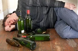 Отруєння пивом симптоми, що робити, лікування (лікування) Отруєння пивом симптоми, що робити, лікування