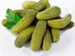 Отруєння солоними огірками, малосольними, маринованими і свіжими огірками