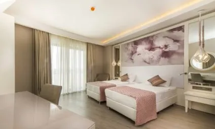 Готель diamond premium hotel