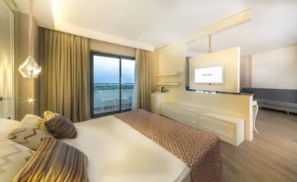 Готель diamond premium hotel