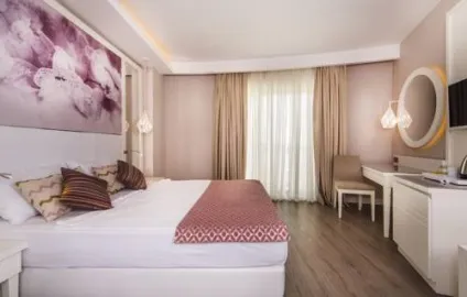 Готель diamond premium hotel