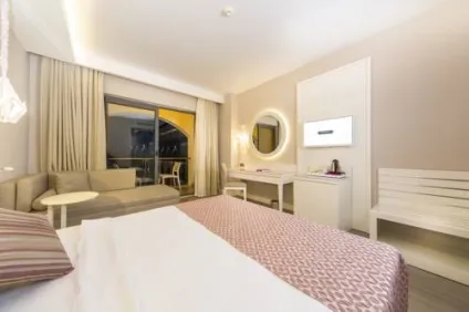 Готель diamond premium hotel