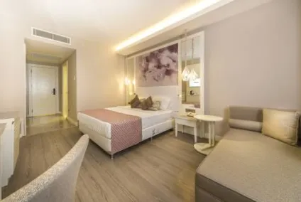 Готель diamond premium hotel