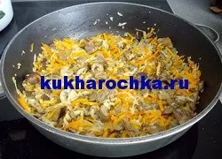 Овочеве рагу з куркою і солоними грибами, ресторан будинку на (овочеве рагу) Овочеве рагу з куркою і солоними грибами, ресторан будинку на