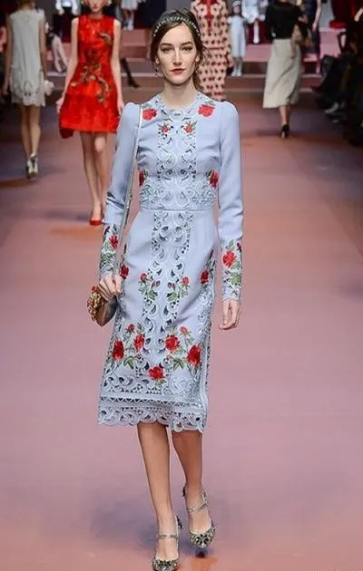 Плаття dolce - gabbana осінь-зима 2015-16 фото (dolce) Плаття dolce - gabbana осінь-зима 2015-16 фото