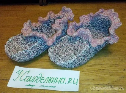 Щільні тапочки-підслідники гачком (гачком) Щільні тапочки-підслідники гачком