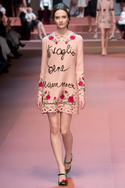 Плаття dolce - gabbana осінь-зима 2015-16 фото (gabbana) Плаття dolce - gabbana осінь-зима 2015-16 фото