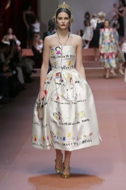 Плаття dolce - gabbana осінь-зима 2015-16 фото (dolce) Плаття dolce - gabbana осінь-зима 2015-16 фото