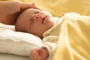Чому новонароджена дитина багато відригує (дитина) Чому новонароджена дитина багато відригує