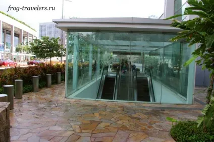 Підйом на дах в найдорожчий готель marina bay sands в Сінгапурі (дорогий) Підйом на дах в найдорожчий готель marina bay sands в Сінгапурі