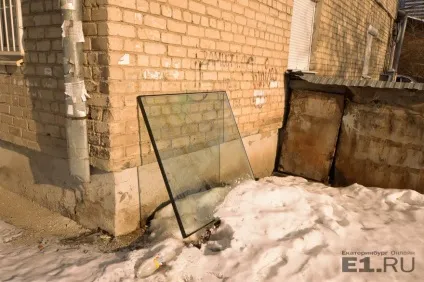 Прип'ять-на-ботаніки що залишилося від кварталу, на місці якого побудують - золотий - автовокзал (кварталу) Прип'ять-на-ботаніки що залишилося від кварталу, на місці якого побудують - золотий - автовокзал