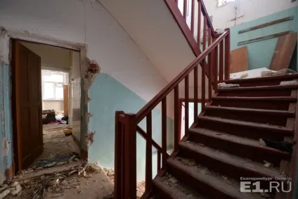 Прип'ять-на-ботаніки що залишилося від кварталу, на місці якого побудують - золотий - автовокзал (золотий) Прип'ять-на-ботаніки що залишилося від кварталу, на місці якого побудують - золотий - автовокзал