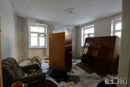 Прип'ять-на-ботаніки що залишилося від кварталу, на місці якого побудують - золотий - автовокзал (автовокзал) Прип'ять-на-ботаніки що залишилося від кварталу, на місці якого побудують - золотий - автовокзал