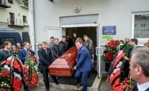 Попрощатися з сином Ермошиной прийшли перші особи держави (смерть) Попрощатися з сином Ермошиной прийшли перші особи держави