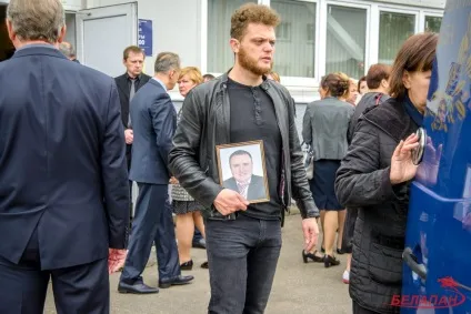 Попрощатися з сином Ермошиной прийшли перші особи держави (смерть) Попрощатися з сином Ермошиной прийшли перші особи держави