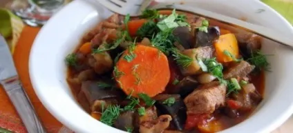 Рагу з баклажанів - рецепти овочевого страви з кабачками, картоплею, болгарським перцем (кабачками) Рагу з баклажанів - рецепти овочевого страви з кабачками, картоплею, болгарським перцем