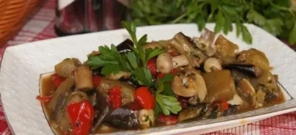 Рагу з баклажанів - рецепти овочевого страви з кабачками, картоплею, болгарським перцем (страви) Рагу з баклажанів - рецепти овочевого страви з кабачками, картоплею, болгарським перцем