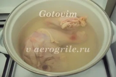Розсольник з куркою і перловкою в мультиварці, рецепт з фото