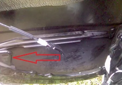 Розбір задніх дверей на ford fusion