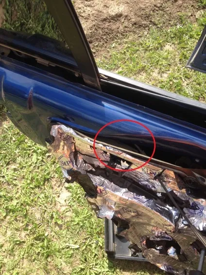 Розбір задніх дверей на ford fusion
