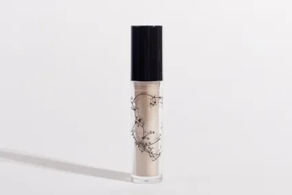 Rouge bunny rouge блиск-пилок для повік, тіні-блиск і матові тіні, beauty insider (матові тіні) Rouge bunny rouge блиск-пилок для повік, тіні-блиск і матові тіні, beauty insider