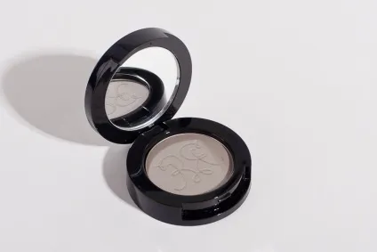 Rouge bunny rouge блиск-пилок для повік, тіні-блиск і матові тіні, beauty insider (тіні-блиск) Rouge bunny rouge блиск-пилок для повік, тіні-блиск і матові тіні, beauty insider
