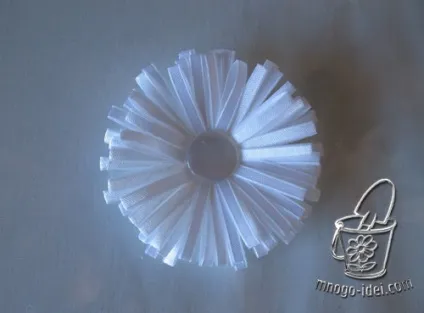 Ромашка своїми руками з атласної стрічки (ромашка) Ромашка своїми руками з атласної стрічки