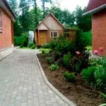 Садовий бордюр (35 фото) особливості пластикових, бетонних, декоративних виробів, каменів, фото і