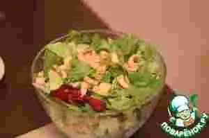 Салат з куркою і вешенками