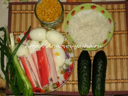 Салат крабовий з огірком, рисом, кукурудзою, яйцем (салат крабовий покроковий рецепт з фото) Салат крабовий з огірком, рисом, кукурудзою, яйцем
