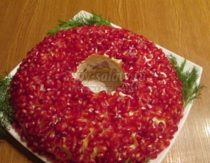 Салат - гранатовий браслет