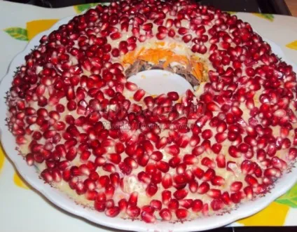 Салат - гранатовий браслет