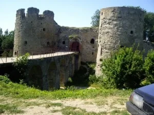 Село Копор'є і середньовічна фортеця в ленінградській області відгуки, фото, як дістатися