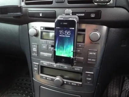 Зробити держатель для iphone в машину