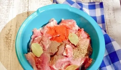 Шашлик по-грузинськи (зі свинини, баранини) і соуси рецепти (шашлик зі свинини по грузинськи) Шашлик по-грузинськи (зі свинини, баранини) і соуси рецепти