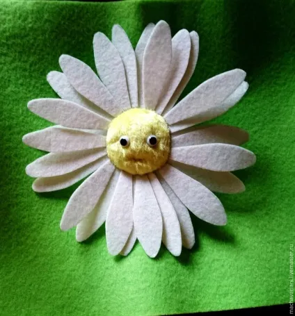 Шиємо милу ромашку-тедді - ярмарок майстрів - ручна робота, handmade (картон) Шиємо милу ромашку-тедді - ярмарок майстрів - ручна робота, handmade