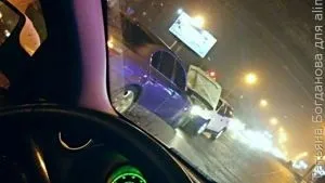 Сигнали водіїв поворотники і жести руками (поворотники) Сигнали водіїв поворотники і жести руками