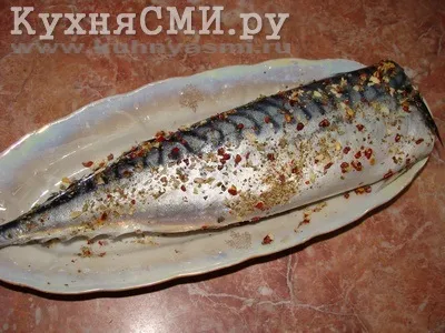 Скумбрія запечена в фользі