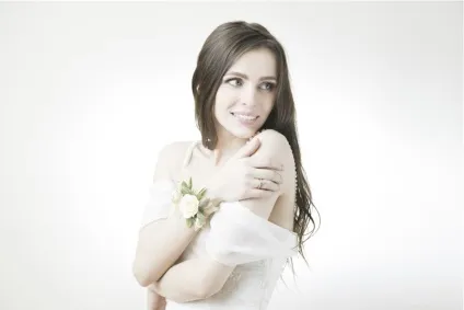 Скромна весільна сукня, весільний журнал bride (плаття) Скромна весільна сукня, весільний журнал bride