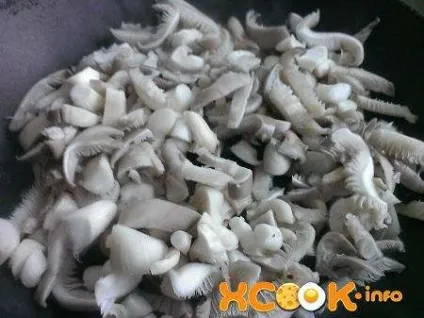 Ситний салат з вешенками - смачний рецепт з покроковими фото (рецепт) Ситний салат з вешенками - смачний рецепт з покроковими фото