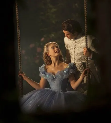 Казка про любов солодка, як сон »або рецензія на фільм« попелюшка »(cinderella) (фільм) Казка про любов солодка, як сон »або рецензія на фільм« попелюшка »(cinderella)