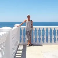 Стежать сусіди, клуб захисників тиші () Стежать сусіди, клуб захисників тиші