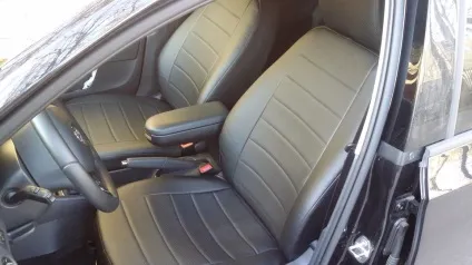 Знімаємо передні і задні сидіння шкода рапід (skoda rapid) і одягаємо чохли (задні) Знімаємо передні і задні сидіння шкода рапід (skoda rapid) і одягаємо чохли