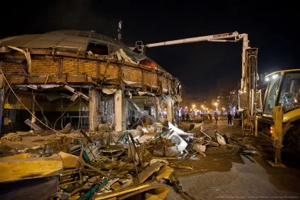 Знесення торгових павільйонів в москві, фото новини (павільйонів) Знесення торгових павільйонів в москві, фото новини